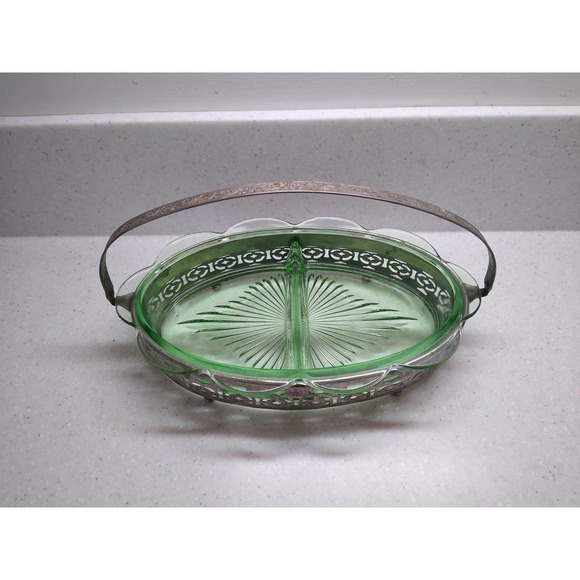 Vintage green depression glass divided relish tray with metal holder - Picture 2 of 9